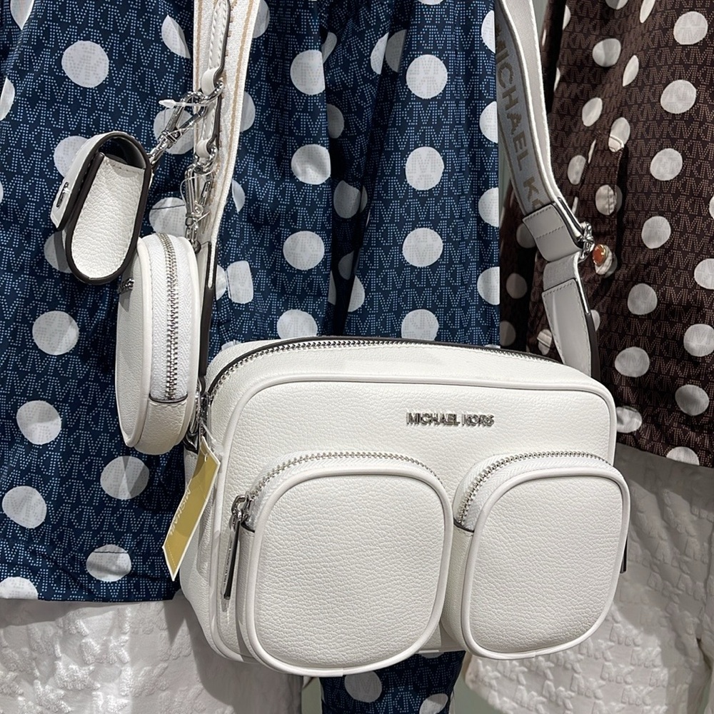 Michael Kors Jet Set Leather Medium Crossbody Bag with Case for Apple Airpods Pr - Picture 9 of 16
